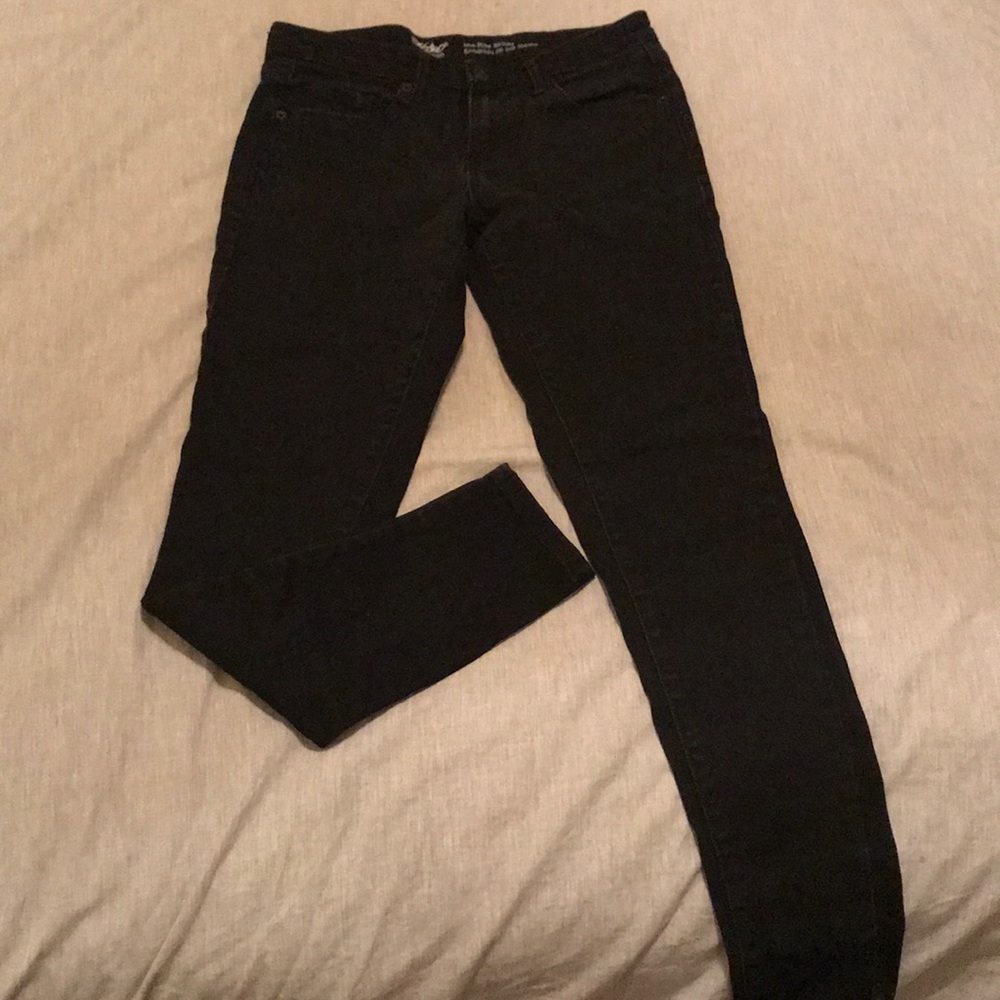 Black skinny jeans